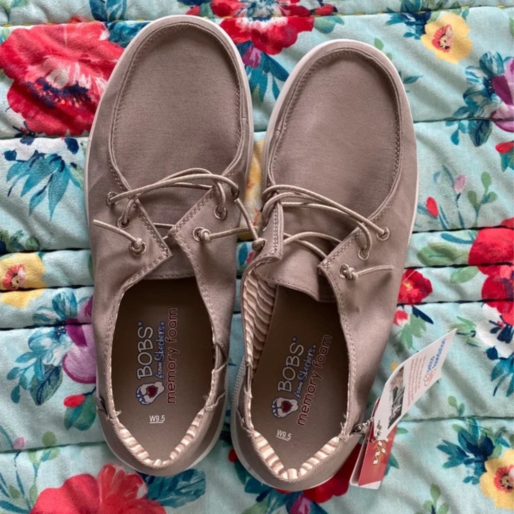 Bob’s Sketchers Wide Fit Shoes